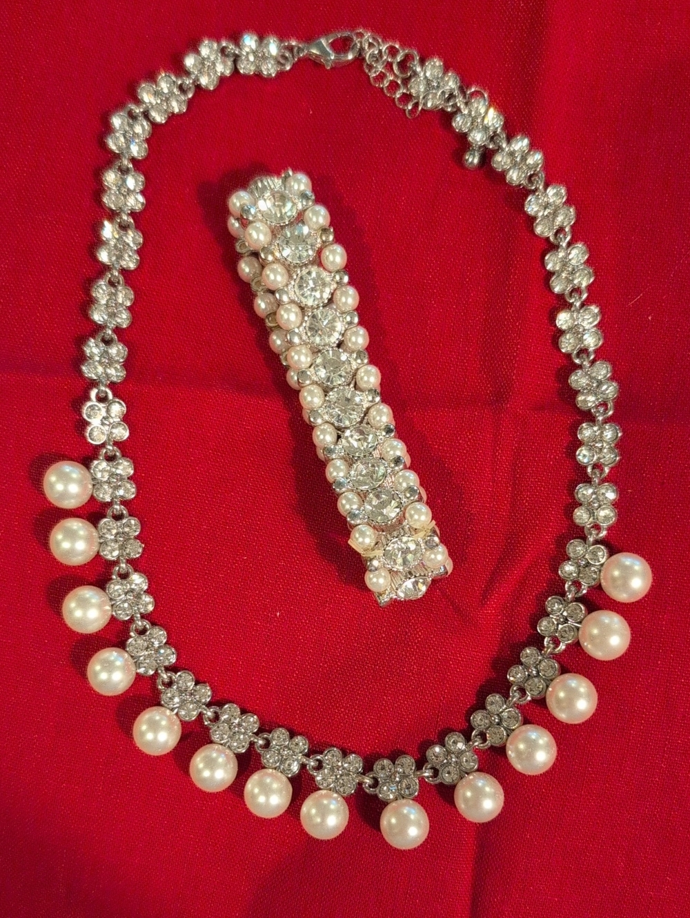 Vintage Silver-Tone Pearl and Crystal Floral Necklace